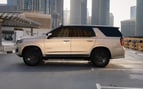 Chevrolet Tahoe (Beige), 2021 para alquiler en Abu-Dhabi 1