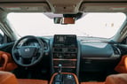 在哈伊马角租车 租 Nissan Patrol Platinum V6 (米色), 2023 3