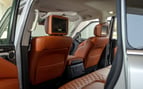 Nissan Patrol Platinum V8 (Beige), 2021 para alquiler en Abu-Dhabi 2