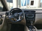 在迪拜 租 Nissan Xtrail (米色), 2020 3