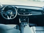 Alfa Romeo Stelvio (Negro), 2020 para alquiler en Dubai 5