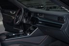 Audi RS6 (Negro), 2021 para alquiler en Dubai 3