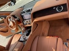 Bentley Bentayga (Negro), 2021 para alquiler en Dubai 3