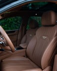 Bentley Bentayga (Черный), 2021 для аренды в Шарджа