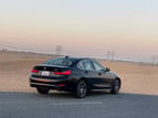 BMW 3 Series (Schwarz), 2019  zur Miete in Dubai 0