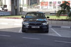 BMW 5 Series (Negro), 2019 para alquiler en Sharjah 0