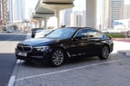BMW 5 Series (Черный), 2019 для аренды в Шарджа 1