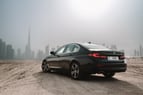 BMW 5 Series (Черный), 2021 для аренды в Дубай 1