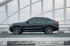 BMW X4 (Negro), 2021 para alquiler en Dubai 2