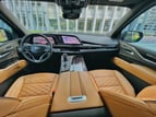 Cadillac Escalade (Schwarz), 2021  zur Miete in Dubai 3