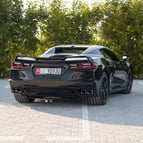 Chevrolet Corvette (Черный), 2021 для аренды в Абу-Даби 0