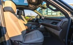 Chevrolet Suburban (Черный), 2024 для аренды в Шарджа 4