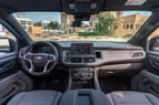 Chevrolet Tahoe (Schwarz), 2023  zur Miete in Sharjah 4
