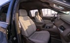 Chevrolet Tahoe (Schwarz), 2024  zur Miete in Dubai 5