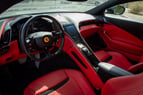Ferrari Roma (Noir), 2021 à louer à Dubai 6