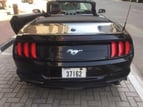Ford Mustang Convertible (Schwarz), 2019  zur Miete in Dubai 4