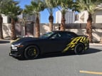 Ford Mustang V8 cabrio (Negro), 2020 para alquiler en Dubai 3