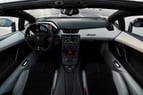 Lamborghini Aventador Roadster (Negro), 2018 para alquiler en Dubai 6