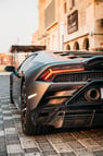 Lamborghini Evo (Nero), 2020 in affitto a Dubai 6