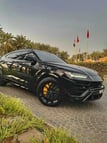 在迪拜 租 Lamborghini Urus (黑色), 2021 1