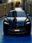 Lamborghini Urus (Черный), 2020 для аренды в Дубай 0