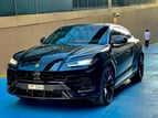 Lamborghini Urus (Negro), 2020 para alquiler en Dubai 3