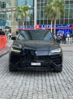 Lamborghini Urus (Negro), 2022 para alquiler en Dubai 0
