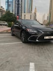 Lexus ES350 (Schwarz), 2019  zur Miete in Dubai 5