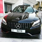Mercedes AMG C63s Carbon Edition (Schwarz), 2019  zur Miete in Dubai 2