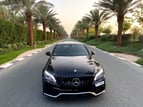 Mercedes C Class (Nero), 2018 in affitto a Dubai 0