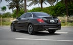 Mercedes C300 (Nero), 2020 in affitto a Sharjah 1