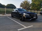 在迪拜 租 Mercedes C63 AMG specs (黑色), 2018 6