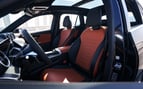 Mercedes GLC 200 SUV (Negro), 2024 para alquiler en Sharjah 3