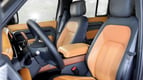 Range Rover Defender (Negro), 2023 para alquiler en Abu-Dhabi 3
