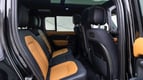 在阿布扎比 租 Range Rover Defender (黑色), 2023 4