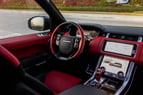 在迪拜 租 Range Rover Sport SVR (黑色), 2022 3