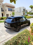 Range Rover Vogue (Noir), 2022 à louer à Dubai 0