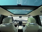 Range Rover Vogue (Schwarz), 2023  zur Miete in Dubai 1