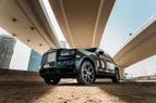Rolls Royce Cullinan Black Badge (Черный), 2021 для аренды в Дубай 0
