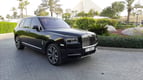 إيجار Rolls Royce Cullinan (أسود), 2020 في دبي 0