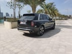 在迪拜 租 Rolls Royce Cullinan (黑色), 2020 1