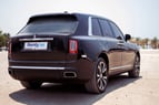 إيجار Rolls Royce Cullinan (أسود), 2020 في دبي 5