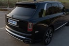 Rolls Royce Cullinan (Schwarz), 2021  zur Miete in Dubai 1