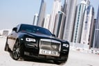 إيجار Rolls Royce Ghost (أسود), 2017 في دبي 0