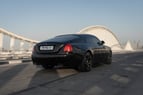 Rolls Royce Wraith Black Badge (黑色), 2019 迪拜的小時租金