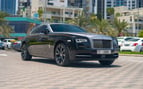 Rolls Royce Wraith Silver roof (Zwart), 2019 te huur in Ras Al Khaimah