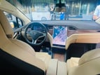 Tesla Model X (Черный), 2017 для аренды в Дубай 1