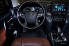 Toyota Land Cruiser (Noir), 2020 à louer à Dubai 3