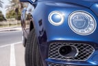 Bentley Bentayga W12 (Azul), 2019 para alquiler en Dubai 5
