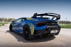 Lamborghini Huracan STO (Blau), 2022  zur Miete in Dubai 1